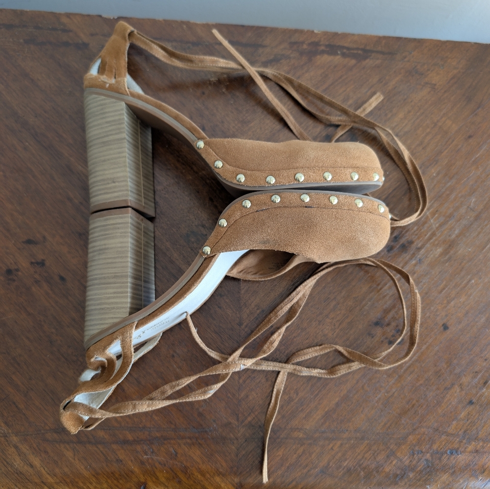 Seychelles Size 10 Tan Suede Leather Chunky Heel‎ Tie Up Closed Toe - Picture 4 of 8